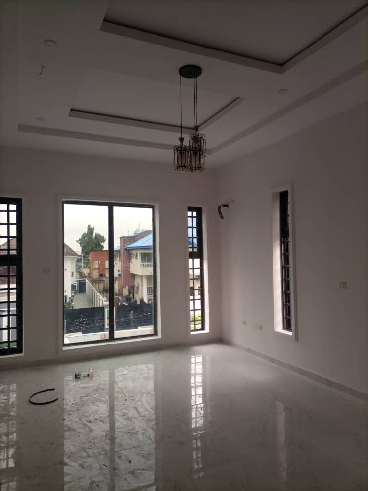 5 bedroom detached duplex in Omole Phase 1 GRA, Agidingbi Alausa Ikeja Lagos